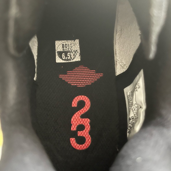 Jordan Delta 2 (GS) ‘Lightning’ - Picture 7 of 8